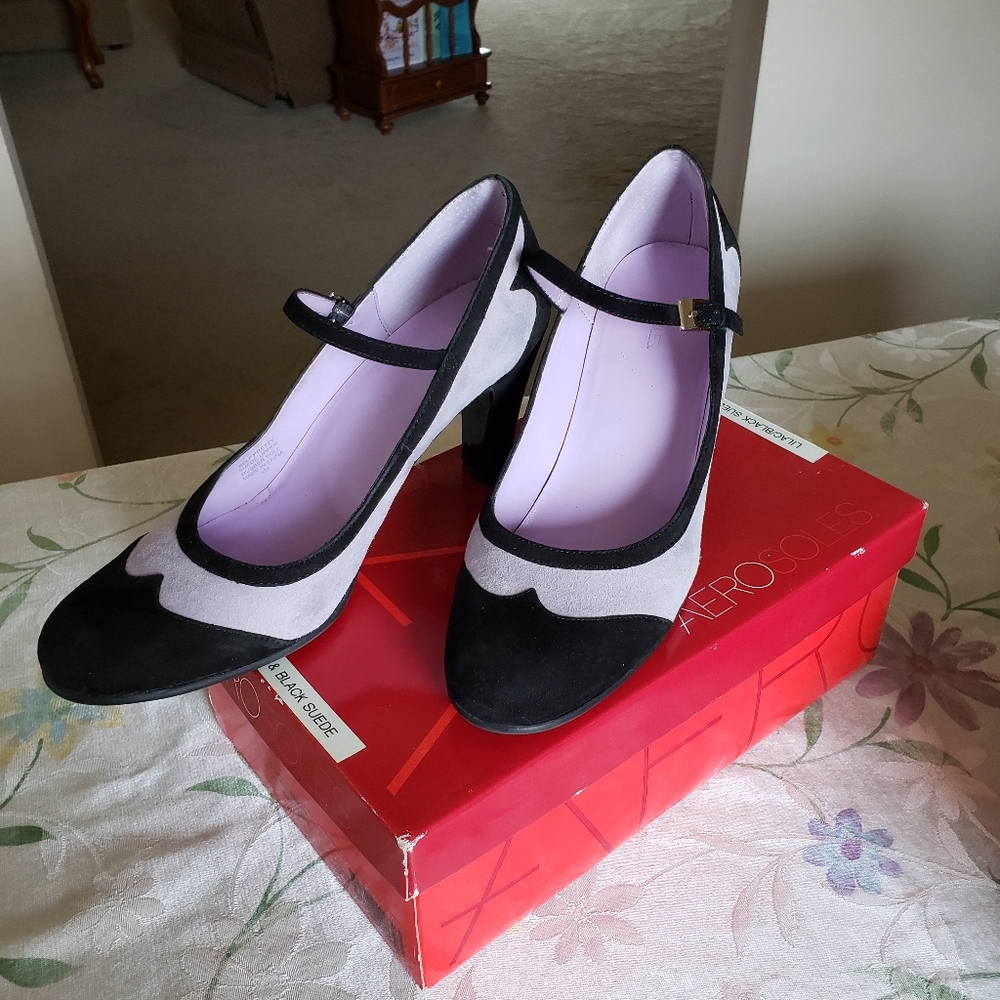 Aerosole Black & Lilac Suede Heels Size 9M